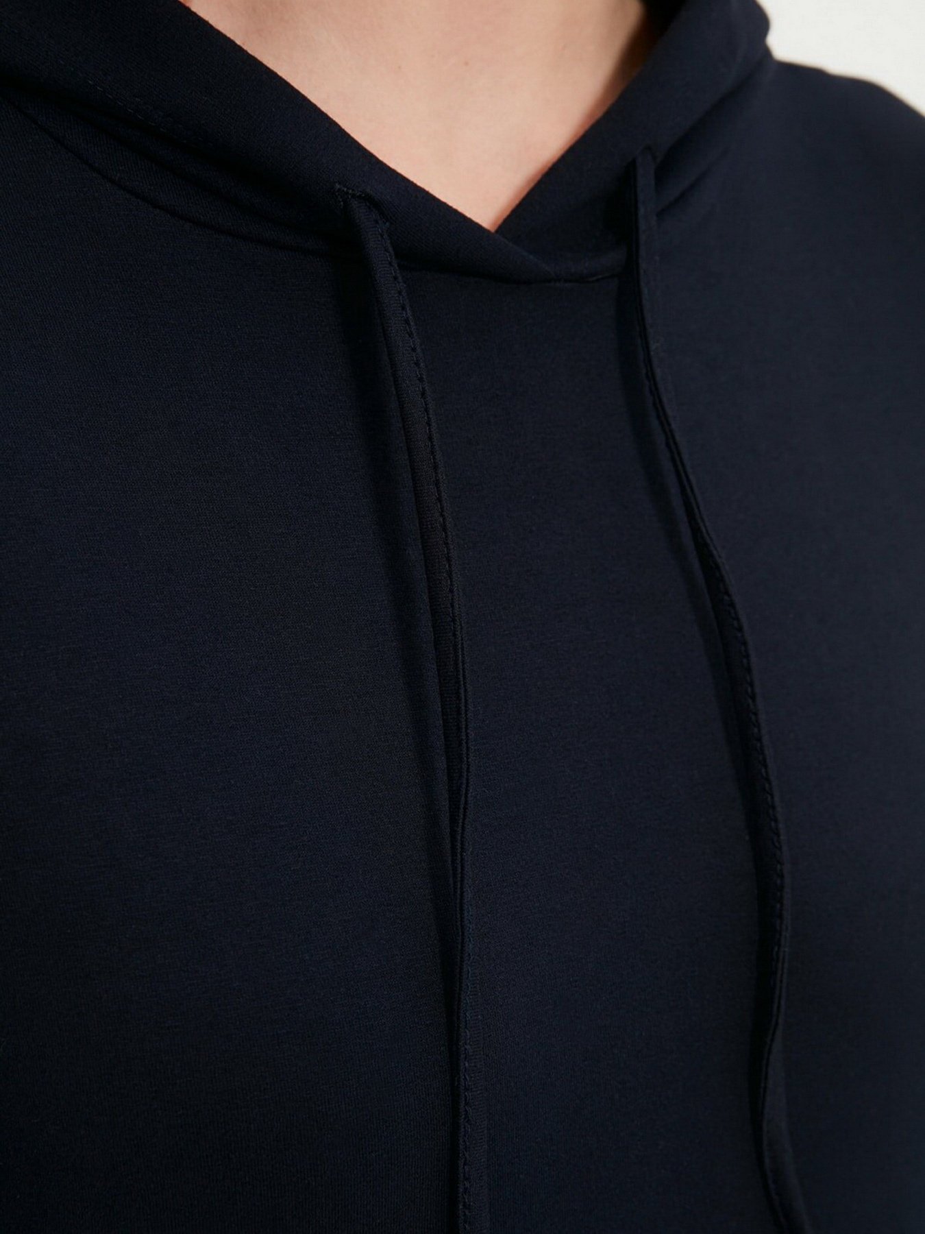 Худи и свитшоты Trendyol модель TWOAW20SW0059/Lacivert Фото