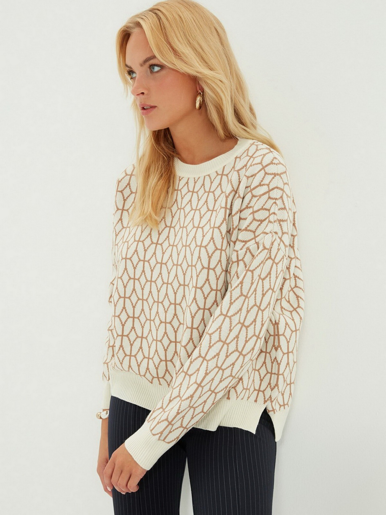 Свитры и кардиганы Trendyol модель TWOAW22KZ2173/Camel Фото