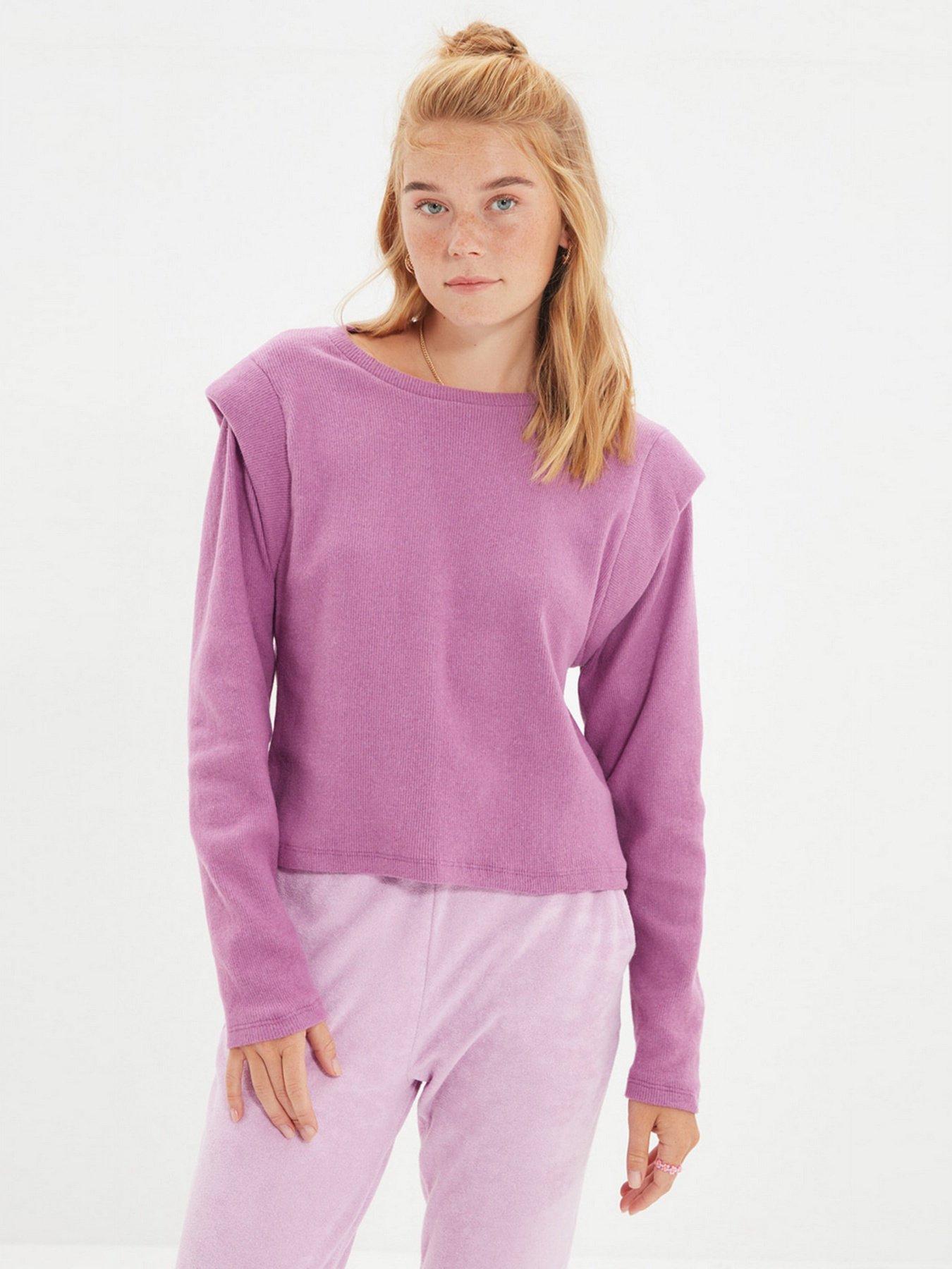 Свитры и кардиганы Trendyol модель TWOAW22BZ0839/Mor Фото