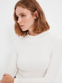 Свитры и кардиганы Trendyol модель TWOAW22BZ0982/Ekru Фото