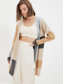 Свитры и кардиганы Trendyol модель TWOAW22HI0507/Ekru Фото
