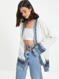 Свитры и кардиганы Trendyol модель TWOAW22HI0566/Ekru Фото