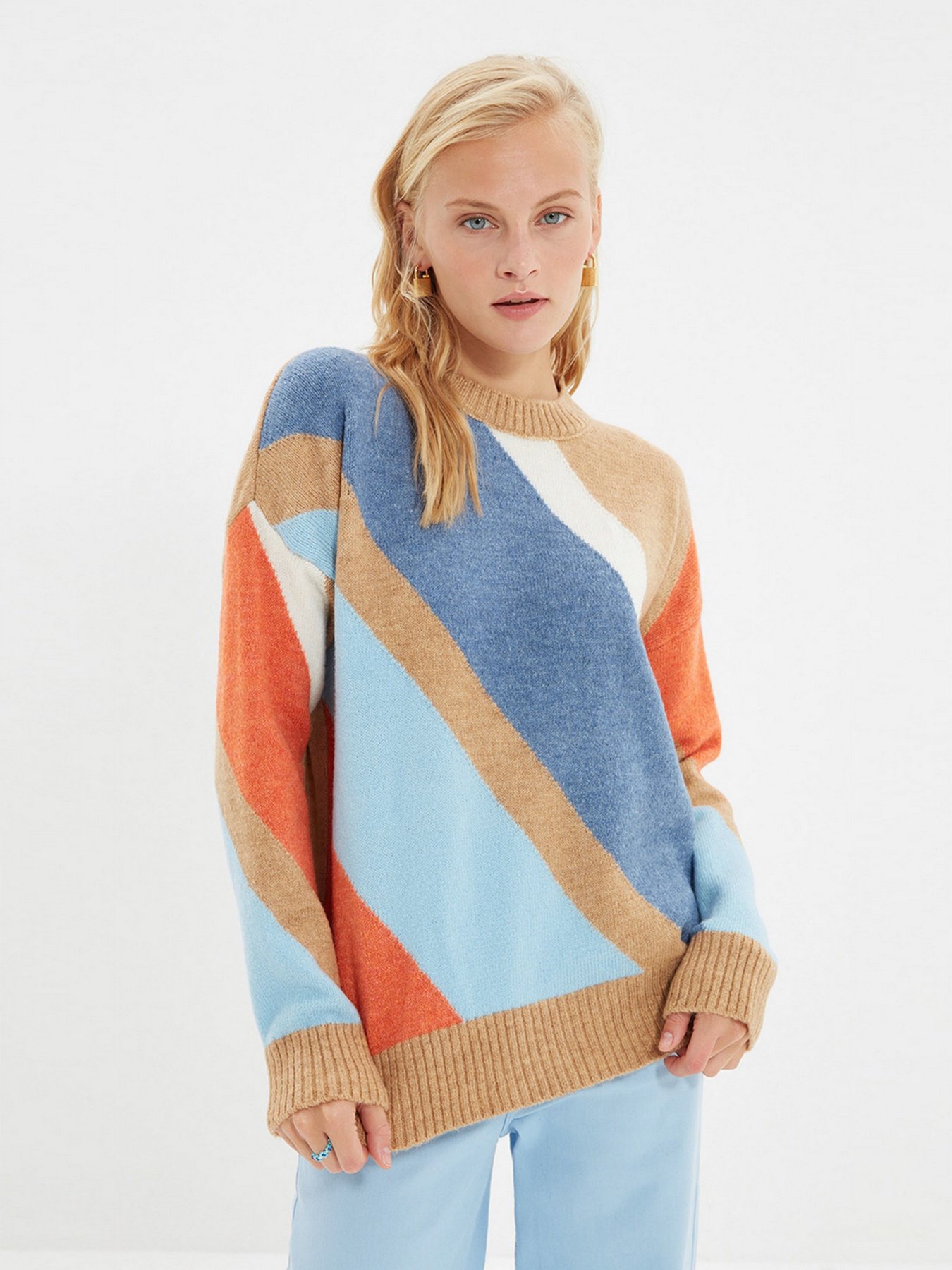 Свитры и кардиганы Trendyol модель TWOAW22KZ1470/Camel Фото