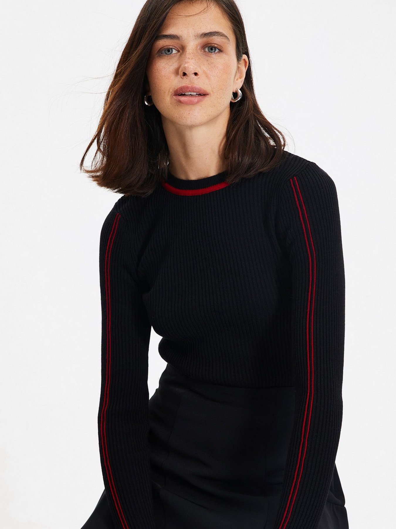 Свитры и кардиганы Trendyol модель TWOAW22KZ1518/Siyah Свитры и кардиганы Trendyol модель TWOAW22KZ1518/Siyah Фото