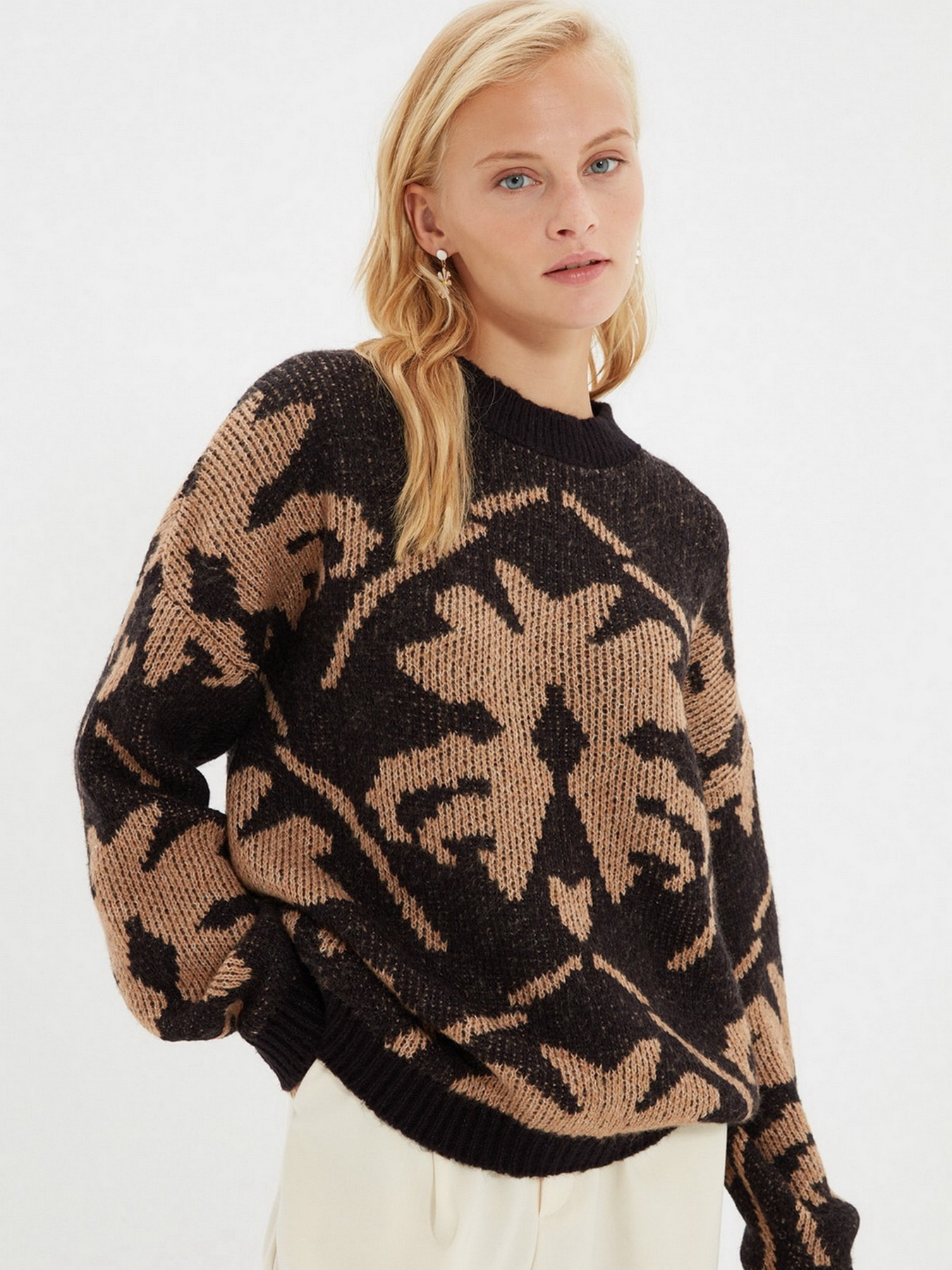 Свитры и кардиганы Trendyol модель TWOAW22KZ1661/Lacivert Свитры и кардиганы Trendyol модель TWOAW22KZ1661/Lacivert Фото
