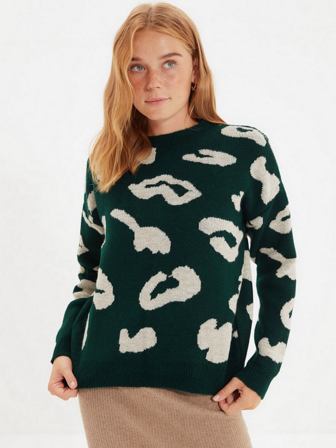 Свитры и кардиганы Trendyol модель TWOAW22KZ1797/Zumrut Yesili Свитры и кардиганы Trendyol модель TWOAW22KZ1797/Zumrut Yesili Фото