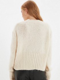 Свитры и кардиганы Trendyol модель TWOAW22KZ2237/Ekru Фото