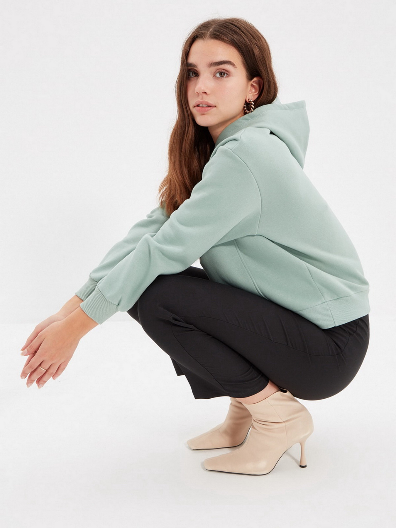 Худи и свитшоты Trendyol модель TWOAW22SW0939/Mint Худи и свитшоты Trendyol модель TWOAW22SW0939/Mint Фото