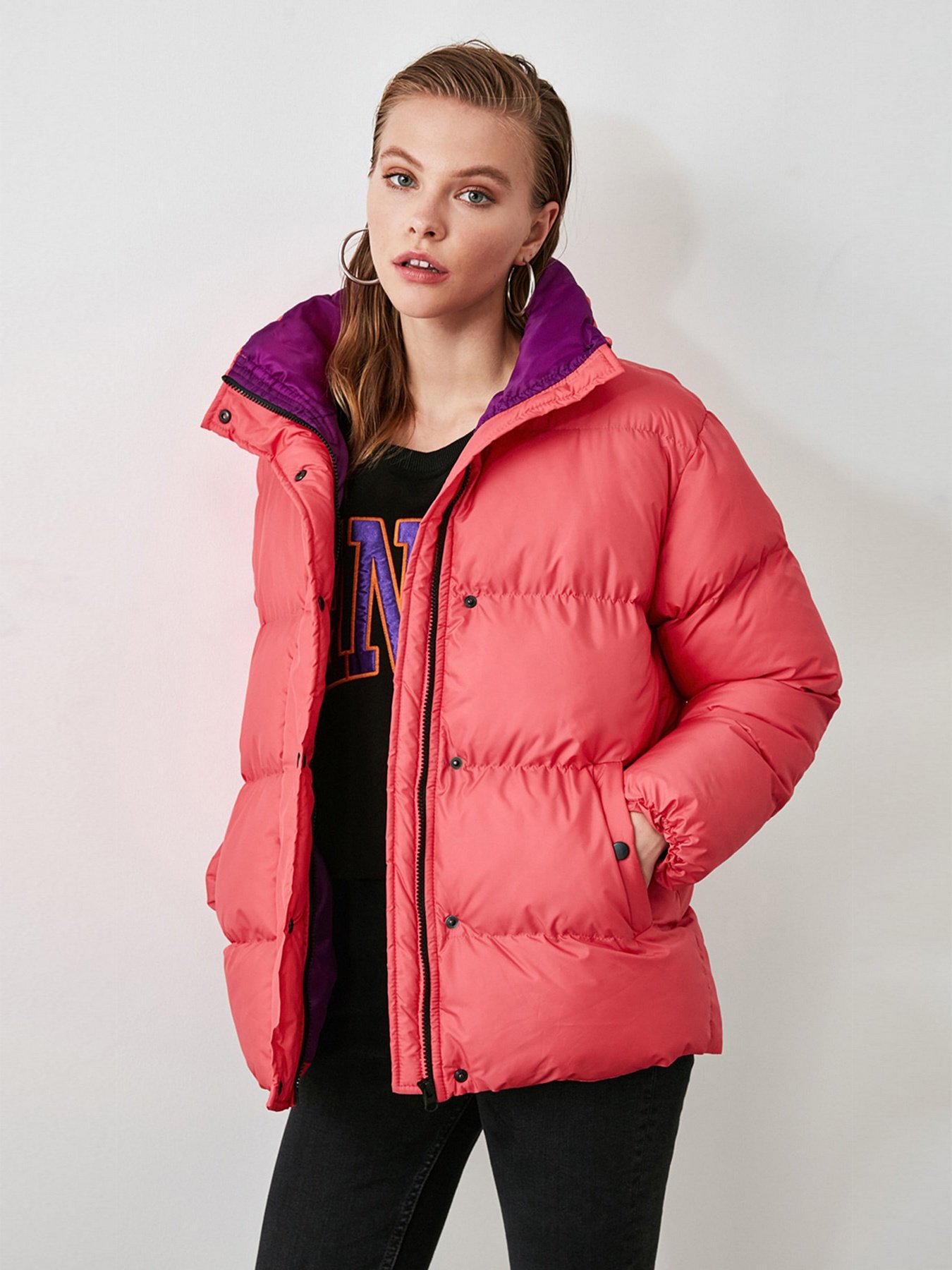 Куртки та дублянки Trendyol модель TWOAW21MO0065/Pembe Фото