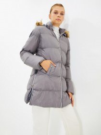 Куртки та дублянки Trendyol модель TWOAW22MO0313/Gri Фото