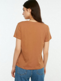 Футболки і поло Trendyol модель TWOSS20TS0141/Camel-Beyaz Фото