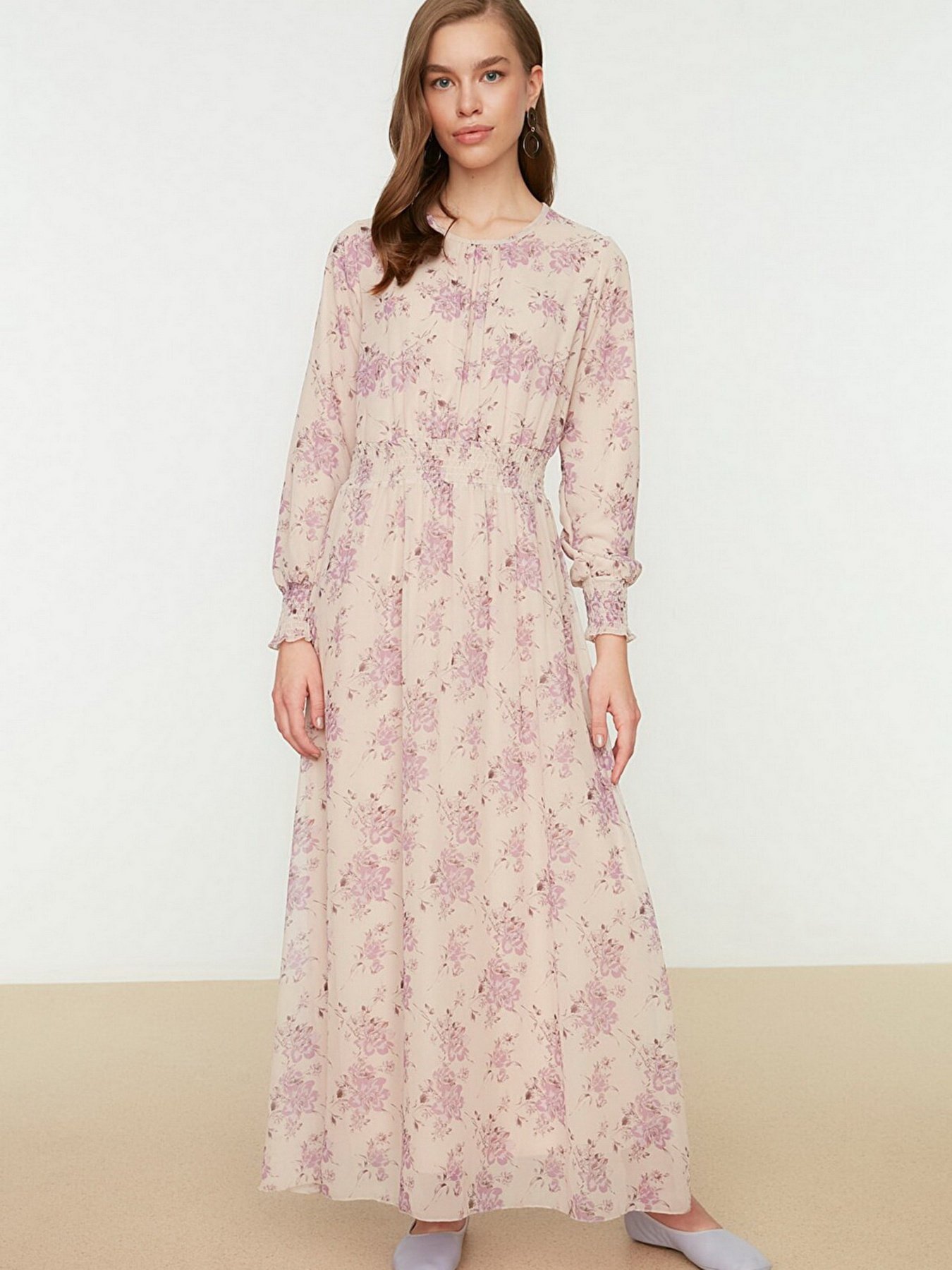 Платья Trendyol модель TCTSS22EB0145/Ekru Платья Trendyol модель TCTSS22EB0145/Ekru Фото