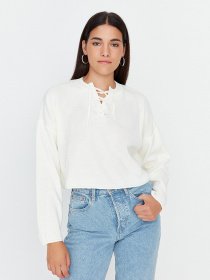 Свитры и кардиганы Trendyol модель TWOAW23KZ01699/Ekru Фото