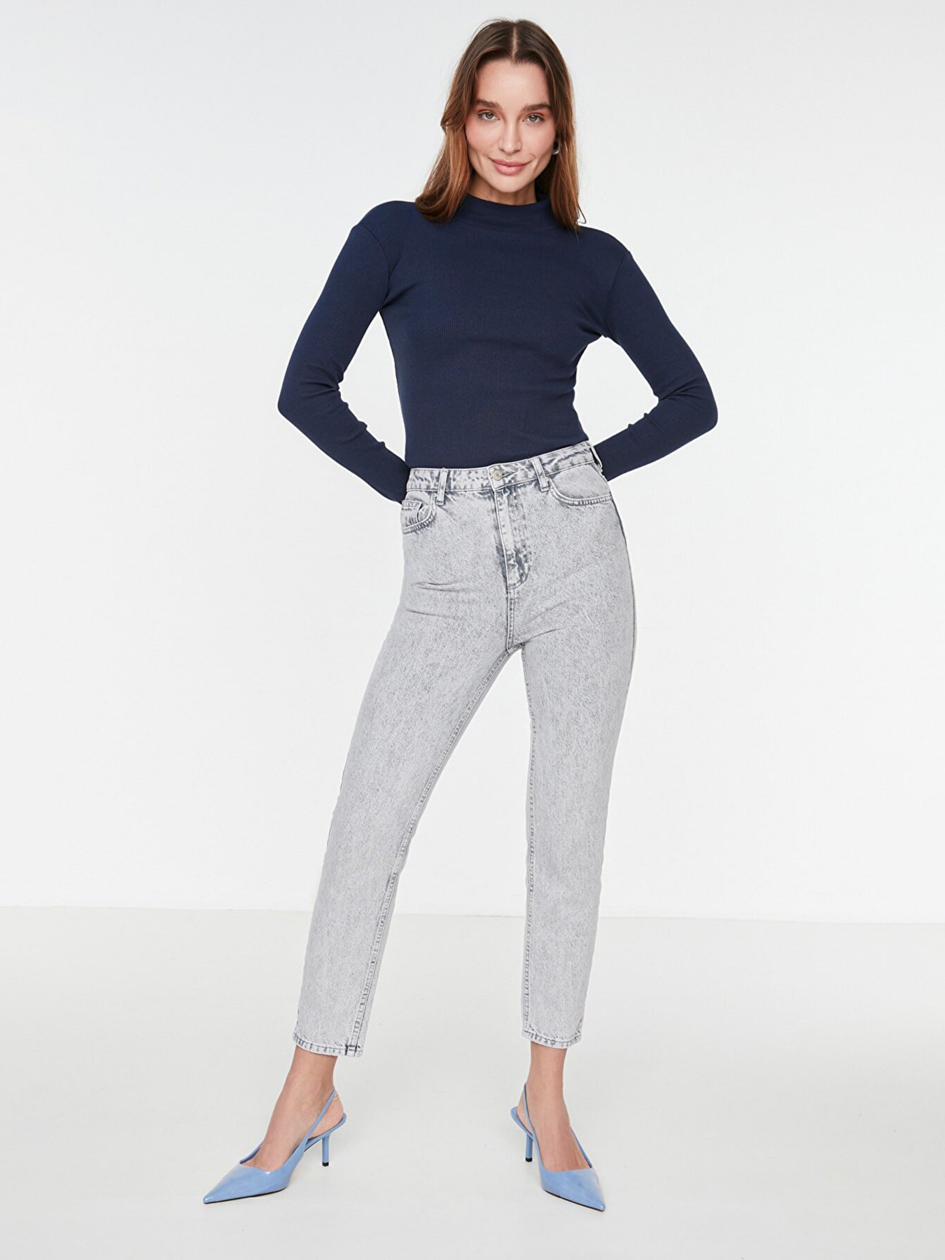 Свитры и кардиганы Trendyol модель TWOAW21BZ0423/Lacivert Свитры и кардиганы Trendyol модель TWOAW21BZ0423/Lacivert Фото