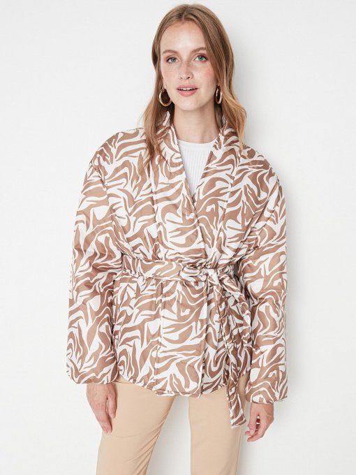 Куртки и дубленки Trendyol модель TWOAW23MO00228/Camel Фото