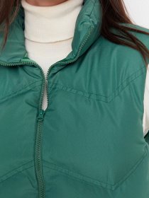 Куртки та дублянки Trendyol модель TWOAW23YE00028/Yesil Фото