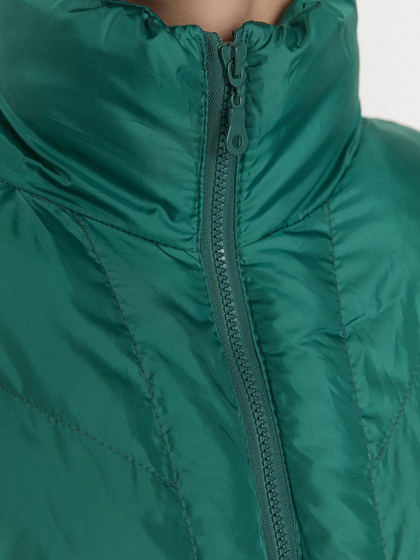 Куртки та дублянки Trendyol модель TWOAW22MO0079/Ordek Basi Yesili Куртки та дублянки Trendyol модель TWOAW22MO0079/Ordek Basi Yesili Фото