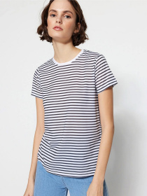 Футболки і поло Trendyol модель TWOSS20TS0146/Cok Renkli Фото