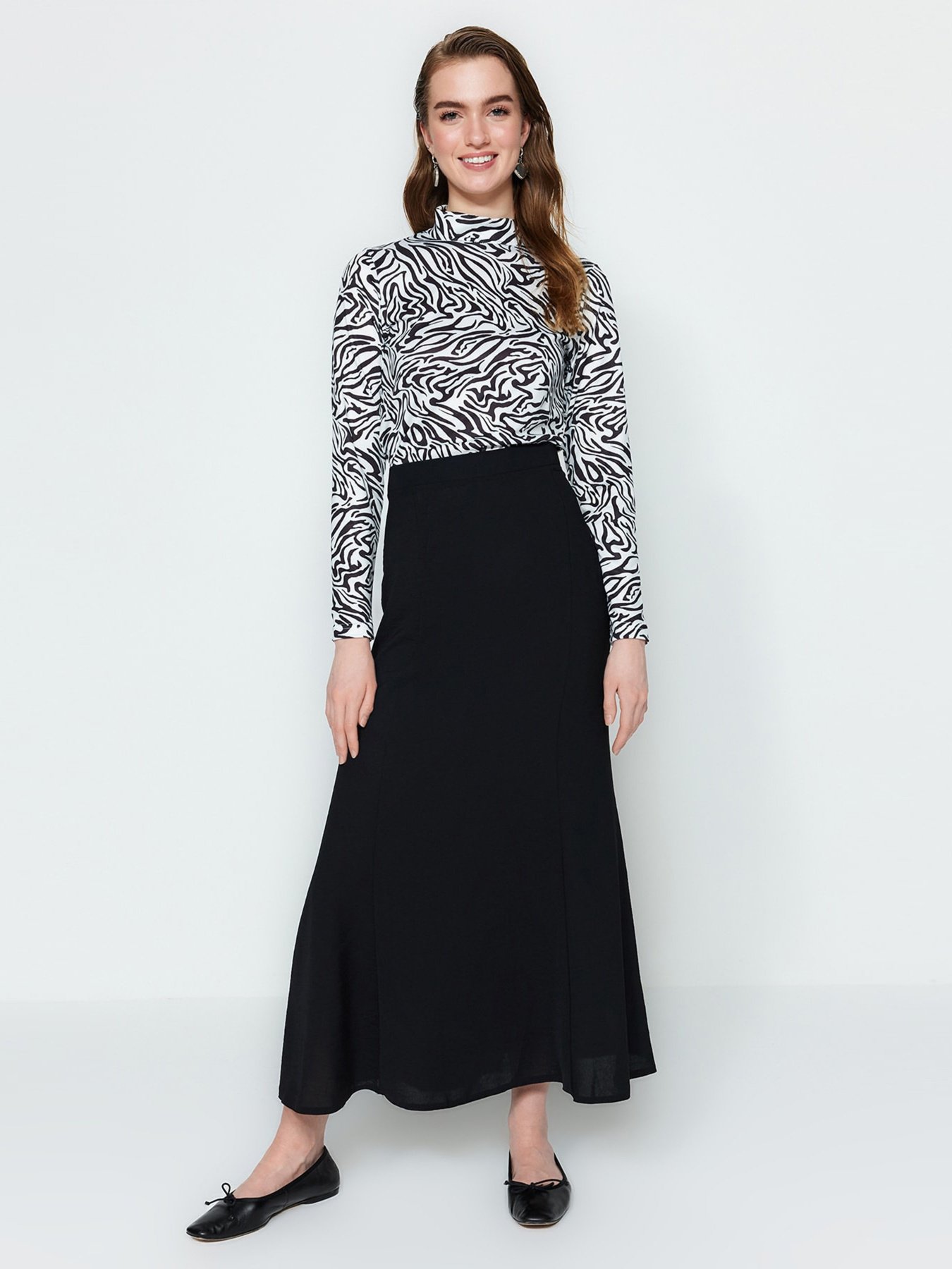 Юбки Trendyol модель TCTSS23EE00005/Siyah Фото