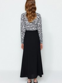 Юбки Trendyol модель TCTSS23EE00005/Siyah Фото