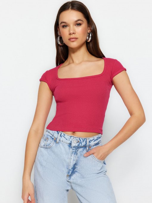 Футболки и поло Trendyol модель TWOSS23BZ00950/Fusya Фото
