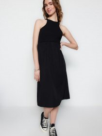 Сукні Trendyol модель TWOSS23EL00688/Siyah Фото
