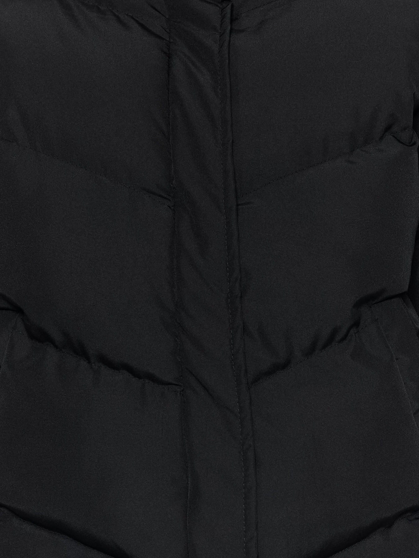 Куртки и дубленки Trendyol модель TWOAW24MO00048/Siyah Куртки и дубленки Trendyol модель TWOAW24MO00048/Siyah Фото