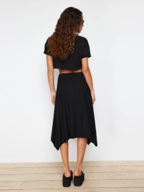 Юбки Trendyol модель TWOAW20ET0440/Siyah Фото