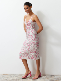 Платья Trendyol модель TWOSS23EL01454/Ekru Фото
