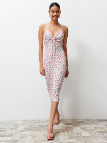 Платья Trendyol модель TWOSS23EL01454/Ekru Фото
