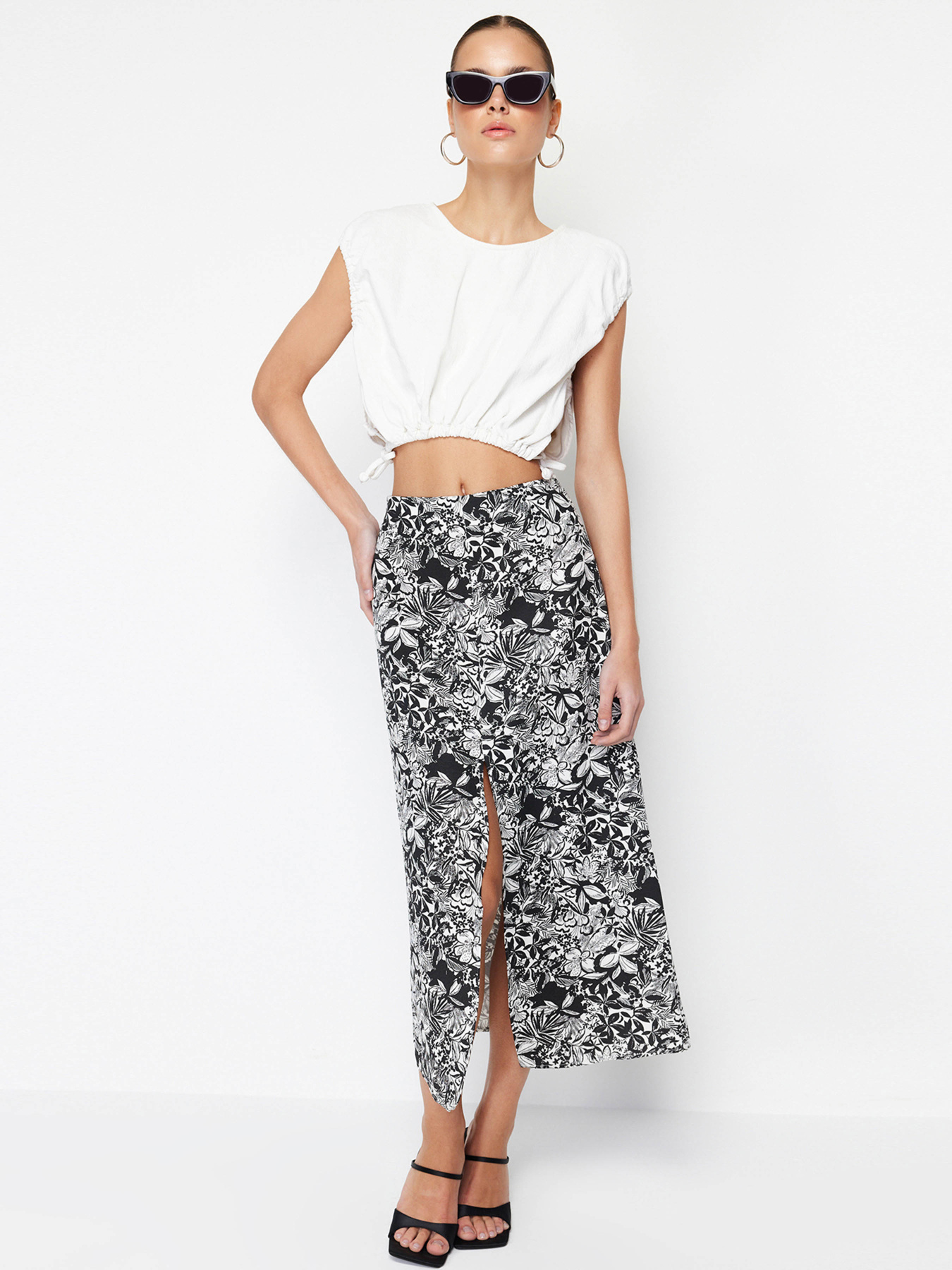 Юбки Trendyol модель TWOSS24ET00104/Siyah Фото