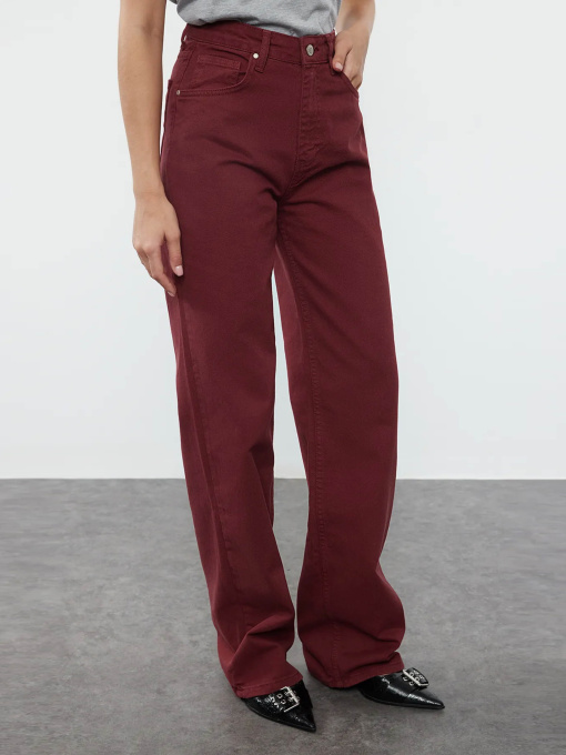 Джинсы Trendyol модель TWOSS23JE00068/Bordo Фото