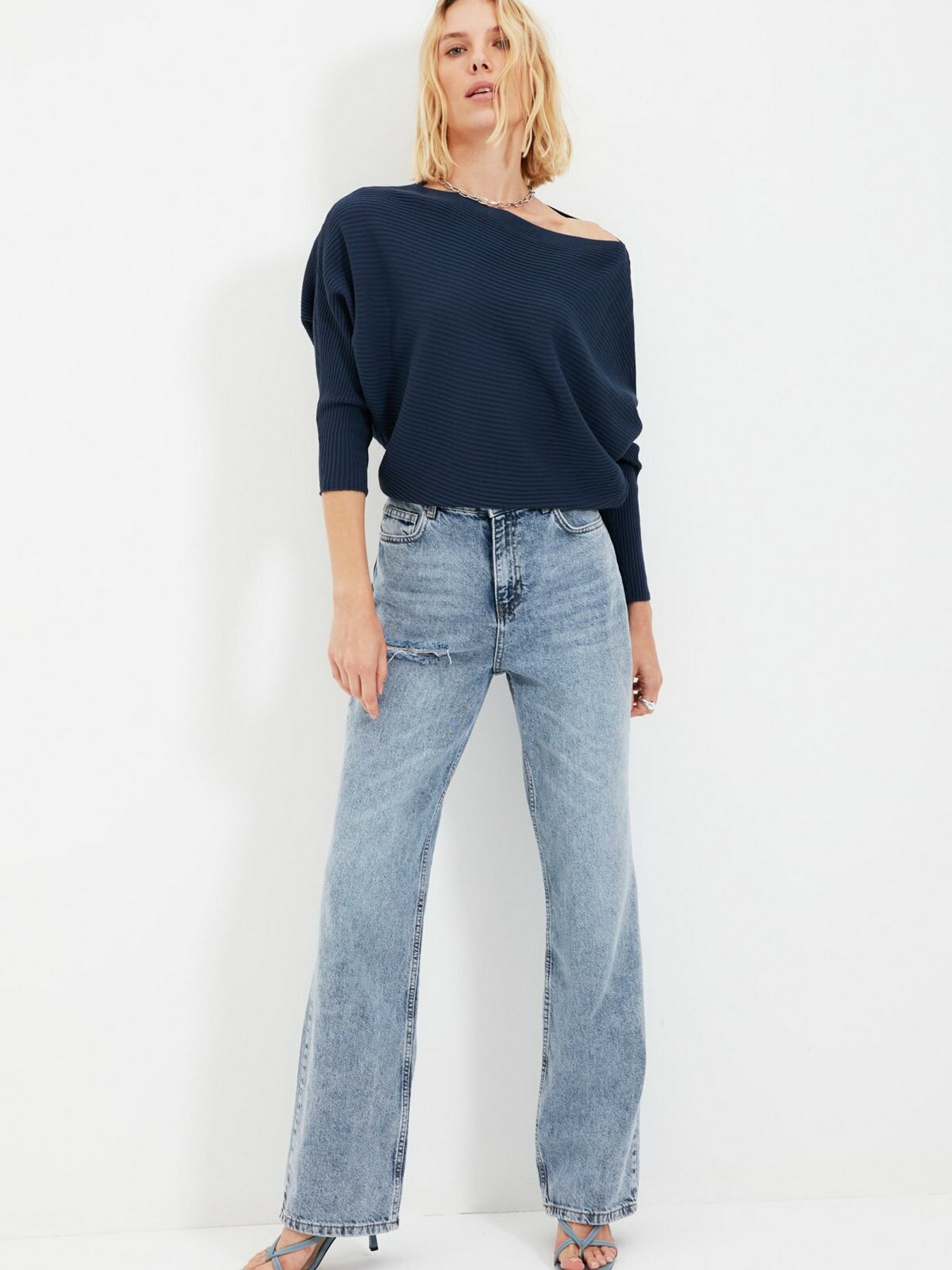 Свитры и кардиганы Trendyol модель TWOAW20FV0040/Indigo Свитры и кардиганы Trendyol модель TWOAW20FV0040/Indigo Фото