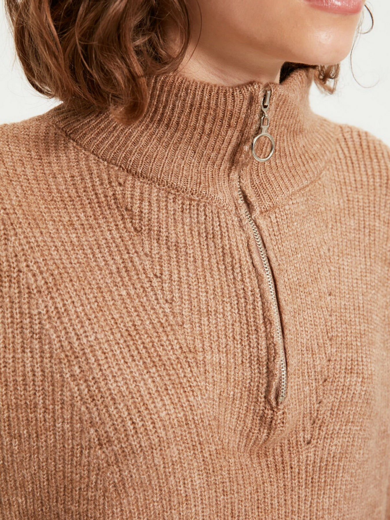 Свитры и кардиганы Trendyol модель TWOAW20XS0009/Camel Свитры и кардиганы Trendyol модель TWOAW20XS0009/Camel Фото