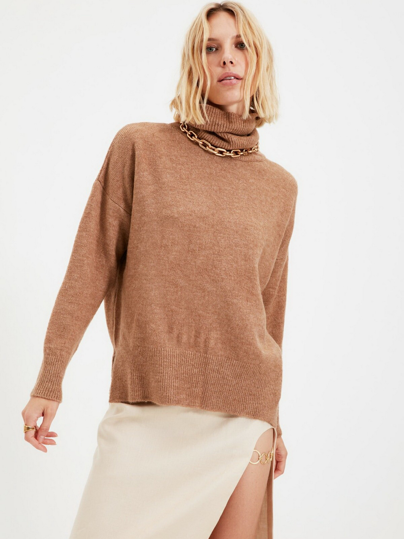 Свитры и кардиганы Trendyol модель TWOAW20XS0026/Camel Свитры и кардиганы Trendyol модель TWOAW20XS0026/Camel Фото