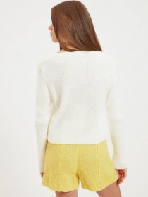 Свитры и кардиганы Trendyol модель TWOAW21HI0158/Ekru Фото