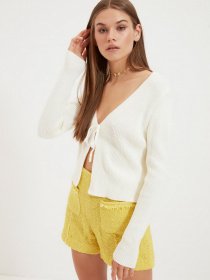 Свитры и кардиганы Trendyol модель TWOAW21HI0158/Ekru Фото