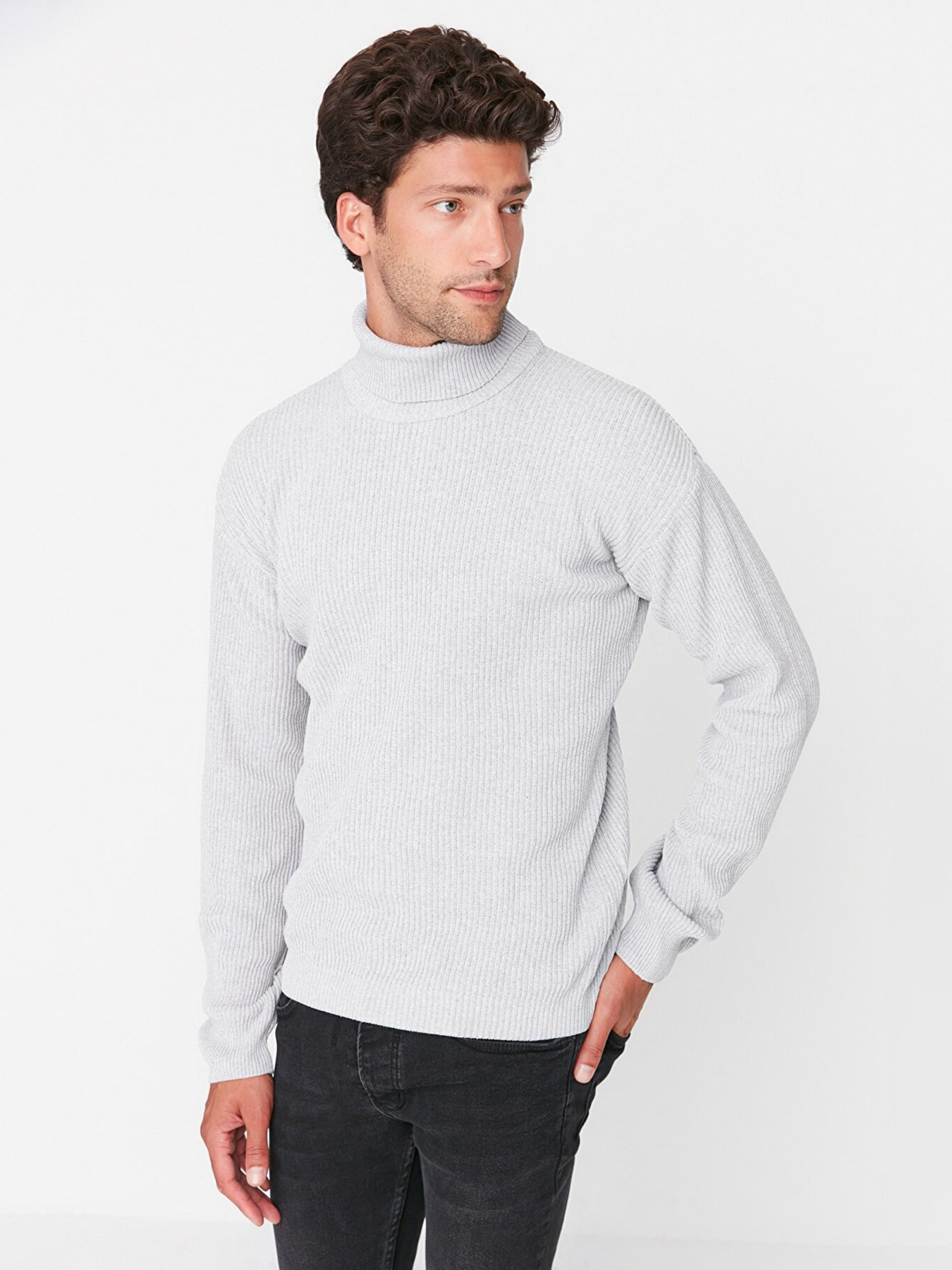 Светри та кардигани Trendyol модель TMNAW22KZ1289/Gri Фото
