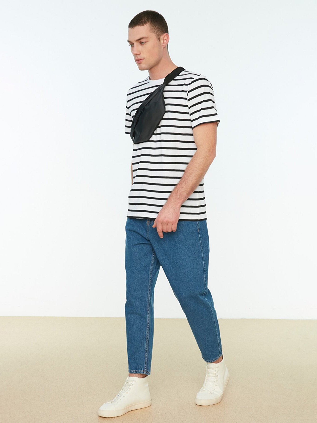 Джинсы Trendyol модель TMNSS22JE0223/Indigo Фото