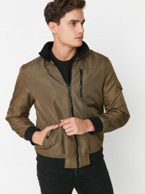 Куртки и дубленки Trendyol модель TMNAW23MO00051/Haki Фото