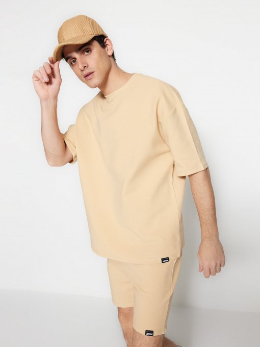 Футболки и поло Trendyol модель TMNSS23TS00069/Bej Фото