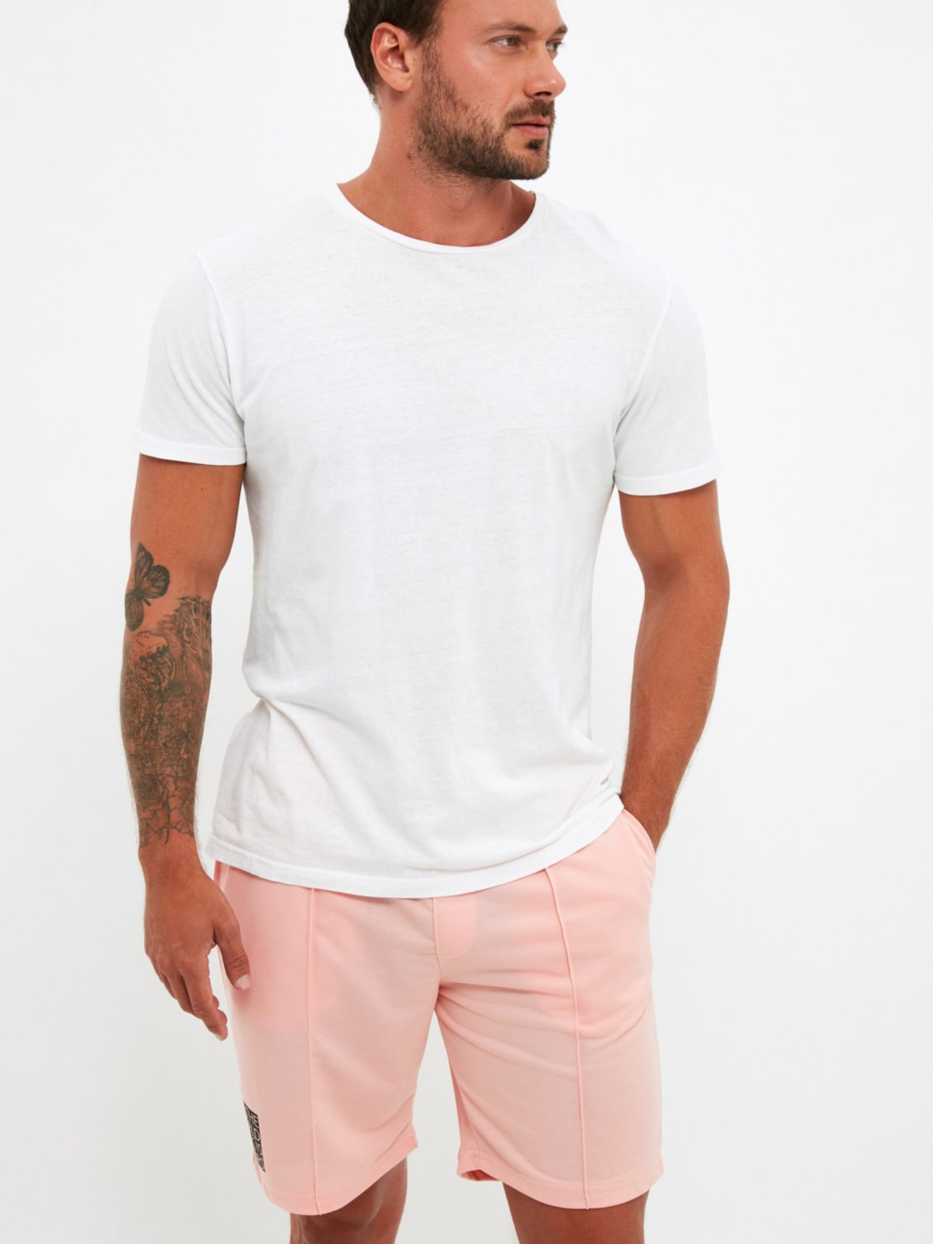 Шорти Trendyol модель TMNSS21SR0212/Pudra Фото