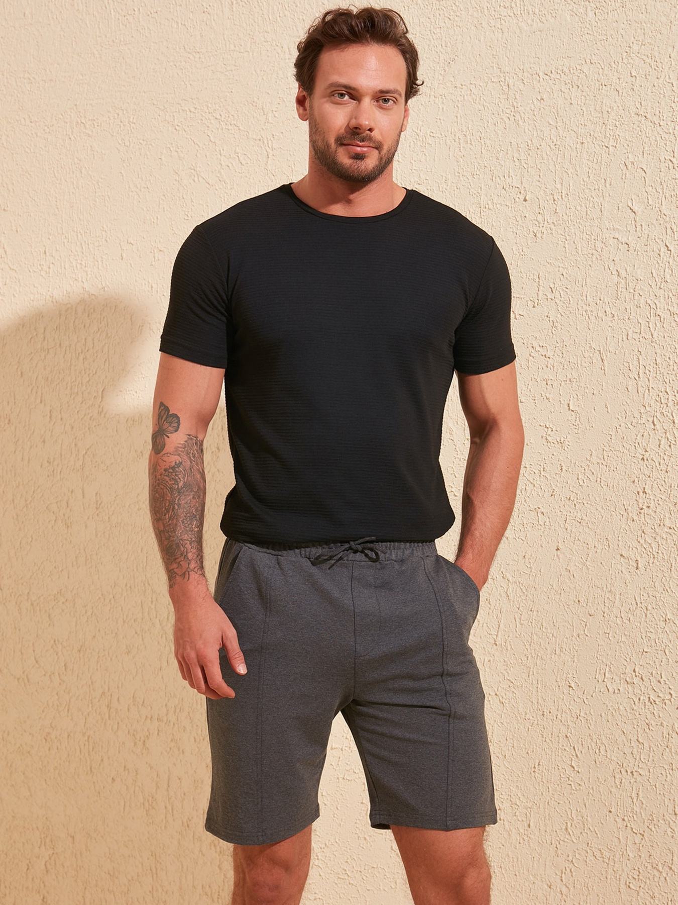 Шорти Trendyol модель TMNSS20SR0070/Antrasit Фото