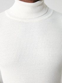 Свитры и кардиганы Trendyol модель TMNAW20MG0031/Ekru Фото