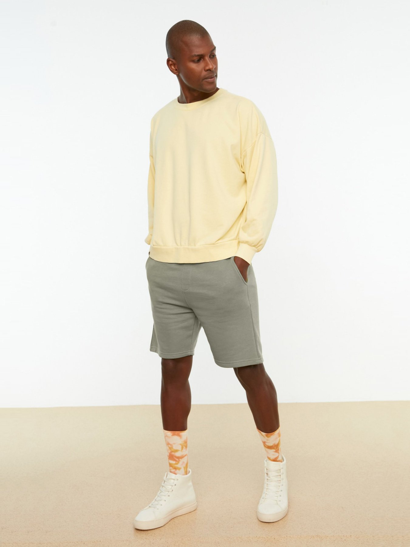 Шорти Trendyol модель TMNSS20SR0068/Haki Фото