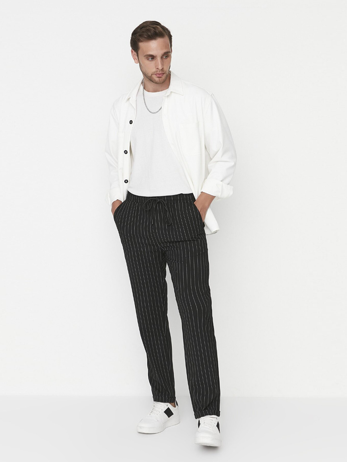 Штани Trendyol модель TMNAW21PL0108/Siyah Фото
