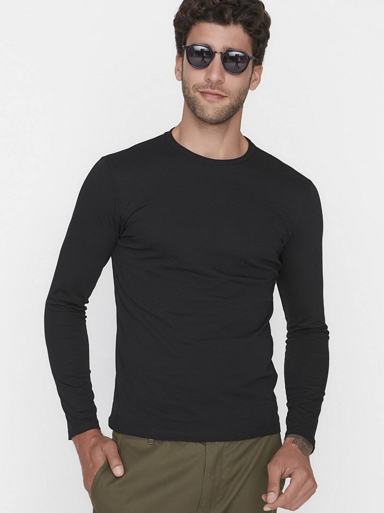 Худи и свитшоты Trendyol модель TMNAW21TS0208/Siyah Худи и свитшоты Trendyol модель TMNAW21TS0208/Siyah Фото