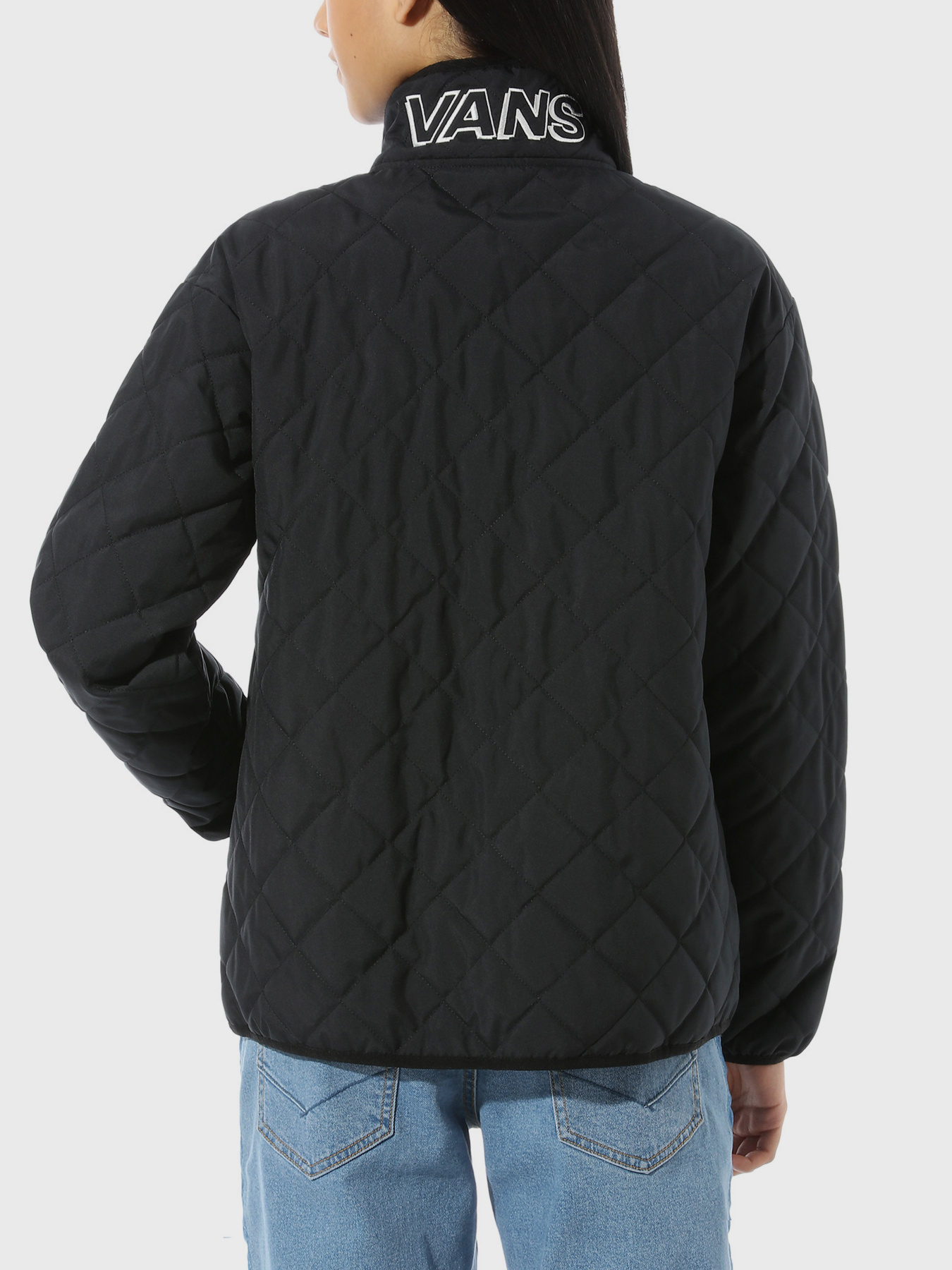 Куртки та дублянки Vans Quited модель VN0A4SB7BLK1 Куртки та дублянки Vans Quited модель VN0A4SB7BLK1 Фото