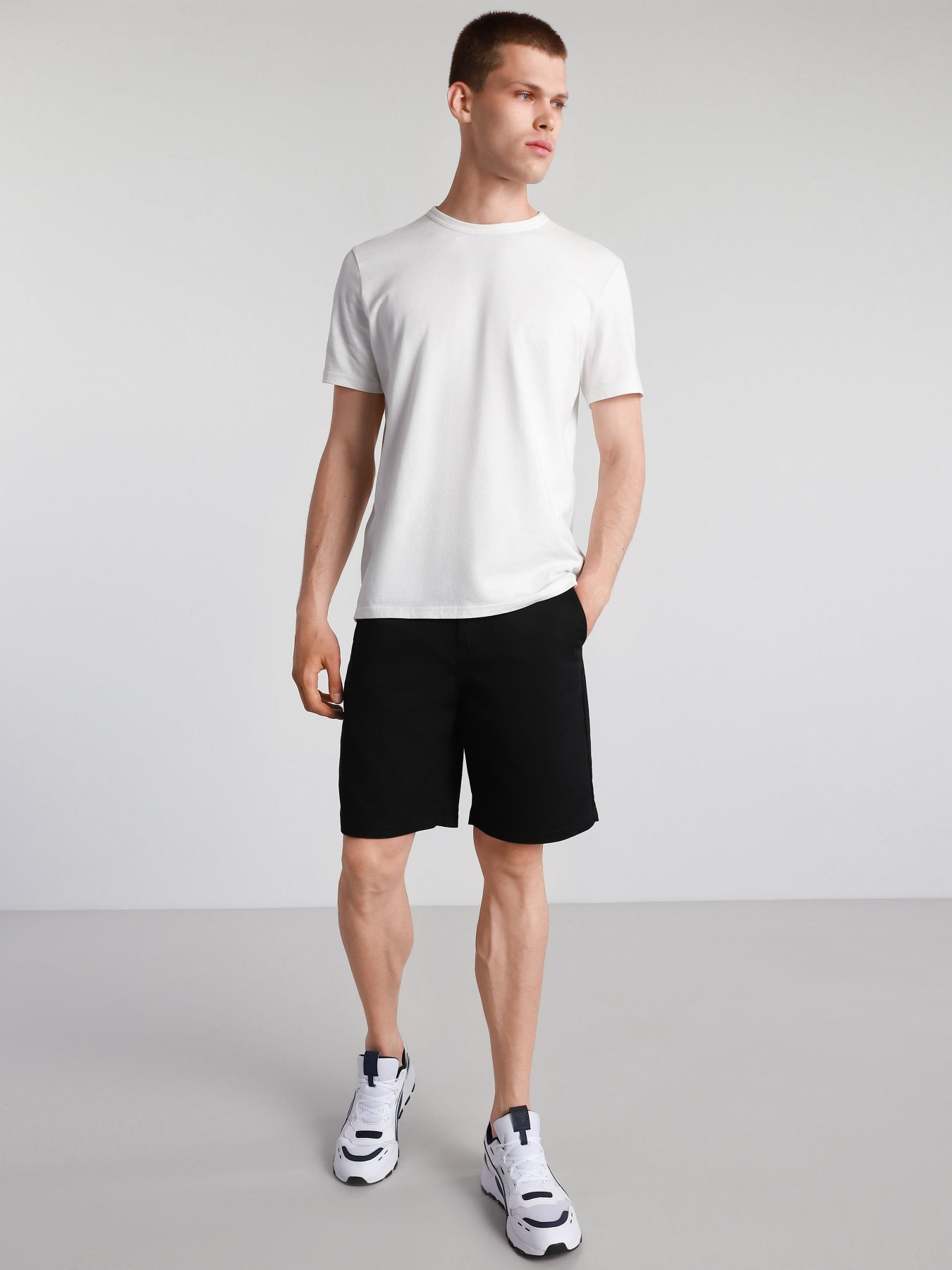 Шорти Vans Authentic Stretch модель VN0A5FECBLK1 Фото