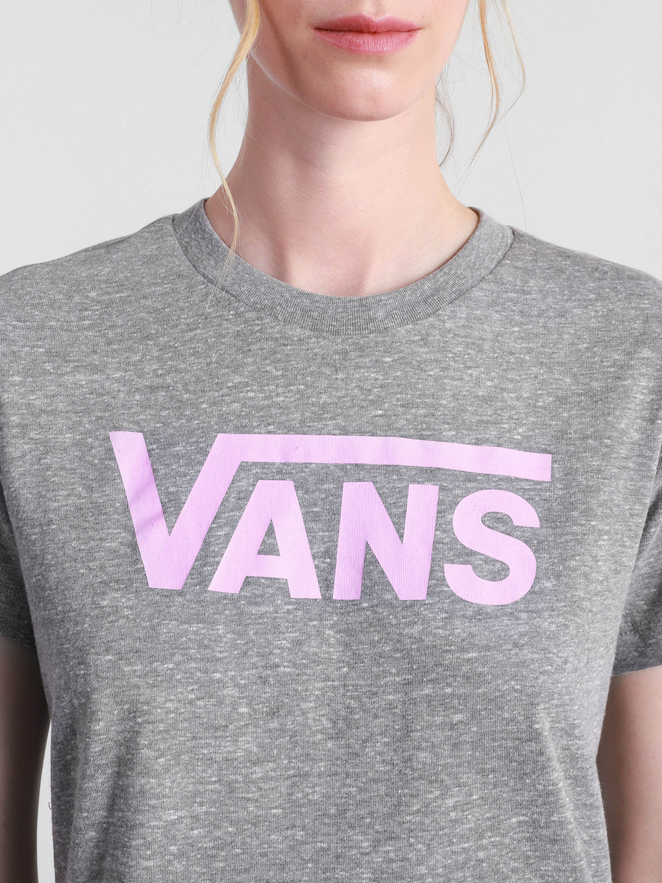 Футболки и поло Vans Flying V Crew модель VN0A3UP4ZFD1 Футболки и поло Vans Flying V Crew модель VN0A3UP4ZFD1 Фото